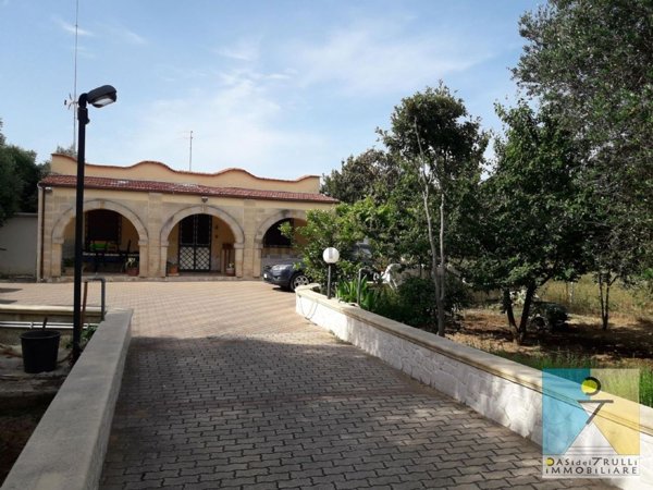 casa indipendente in vendita a Latiano