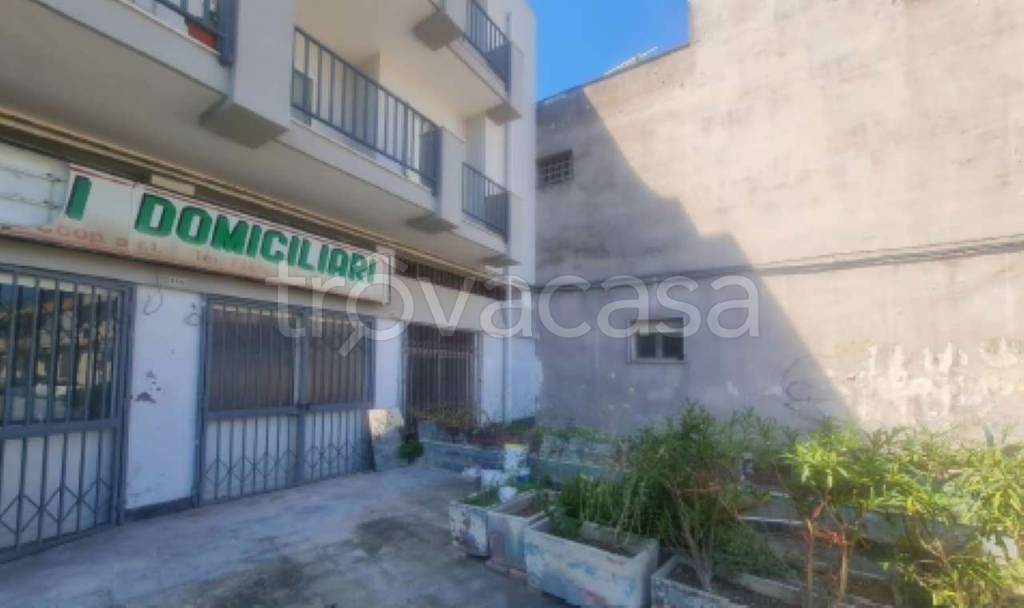 negozio in vendita a Latiano