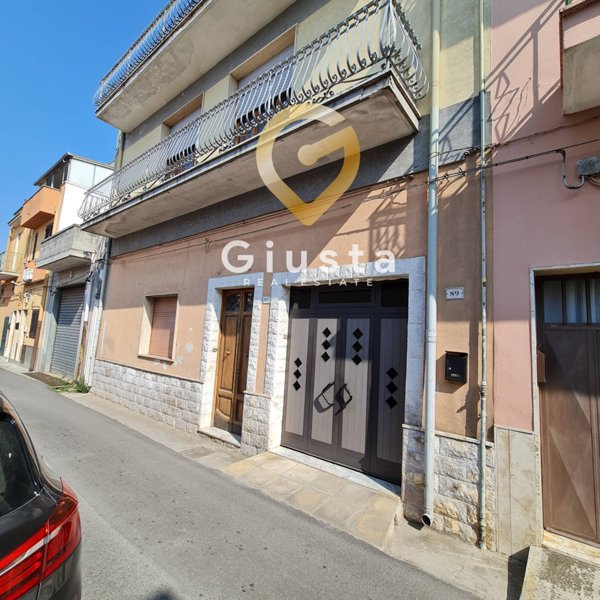 casa indipendente in vendita a Latiano