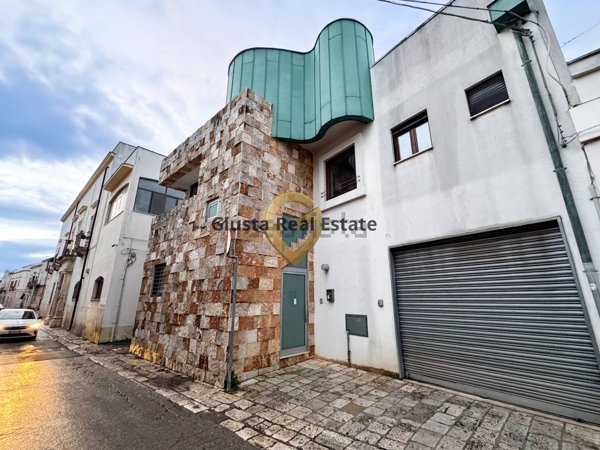 casa indipendente in vendita a Latiano