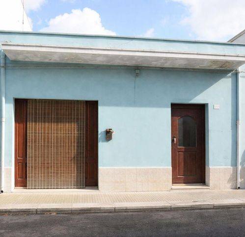 casa indipendente in vendita a Latiano