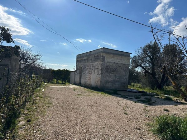 casa indipendente in vendita a Latiano