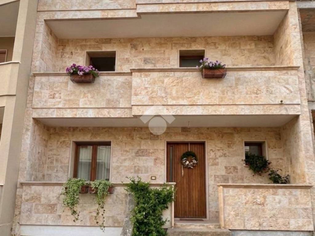 casa indipendente in vendita a Latiano