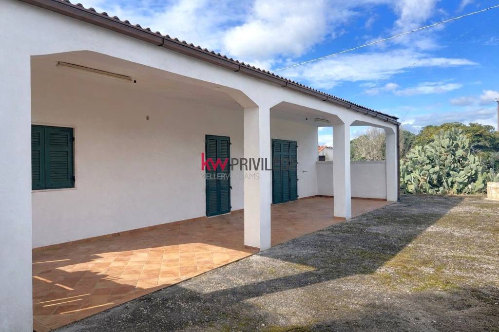 casa indipendente in vendita a Latiano