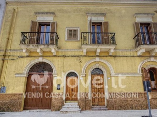 casa indipendente in vendita a Latiano
