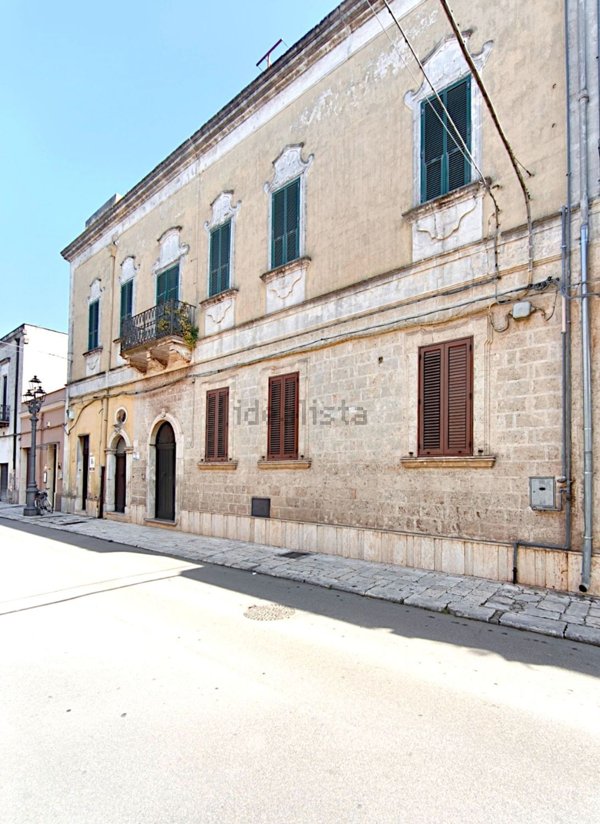 casa indipendente in vendita a Latiano