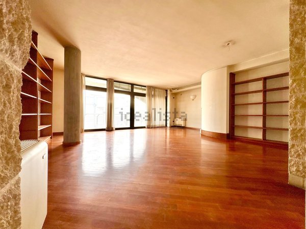 intera palazzina in vendita a Latiano