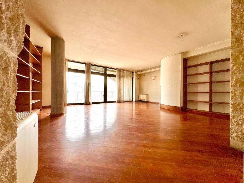 intera palazzina in vendita a Latiano