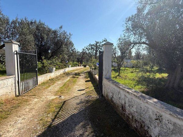 casa indipendente in vendita a Latiano