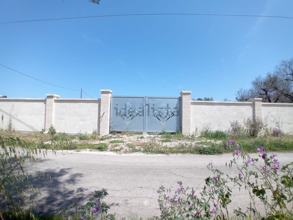 casa indipendente in vendita a Latiano