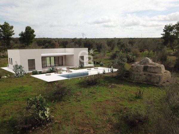 casa indipendente in vendita a Latiano