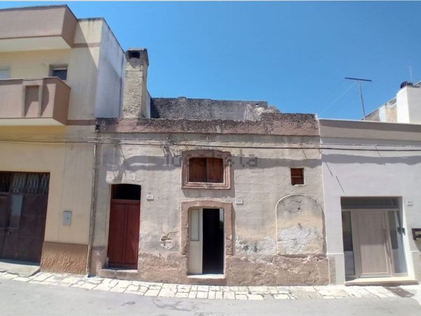 pentavano in vendita a Latiano