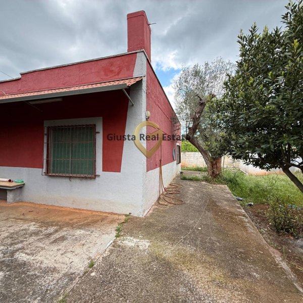 casa indipendente in vendita a Latiano