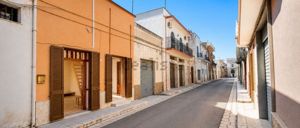 casa indipendente in vendita a Latiano