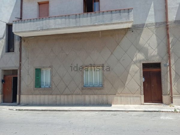 casa indipendente in vendita a Latiano