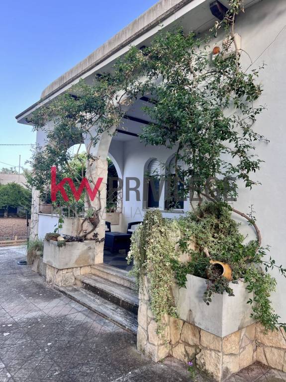 casa indipendente in vendita a Latiano