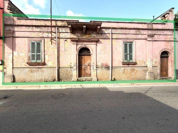 casa indipendente in vendita a Latiano