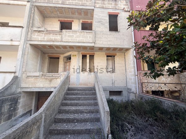 casa indipendente in vendita a Latiano