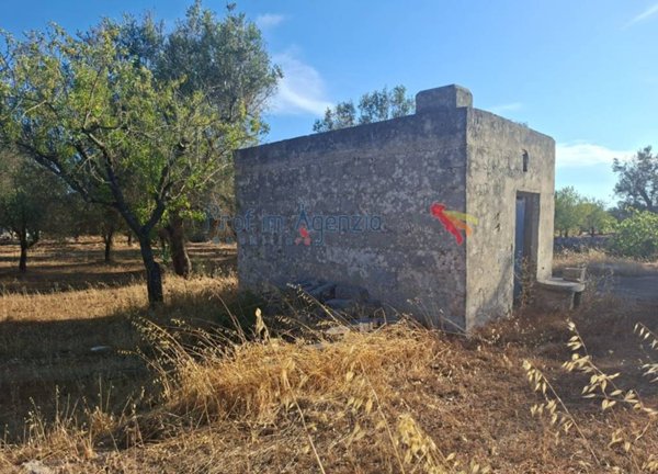 casa indipendente in vendita a Latiano