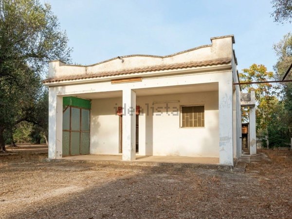 casa indipendente in vendita a Latiano