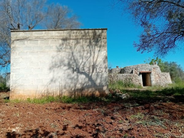 casa indipendente in vendita a Latiano