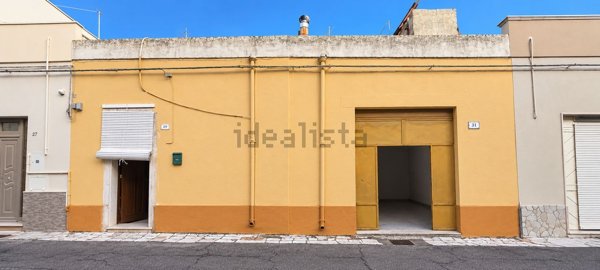 casa indipendente in vendita a Latiano