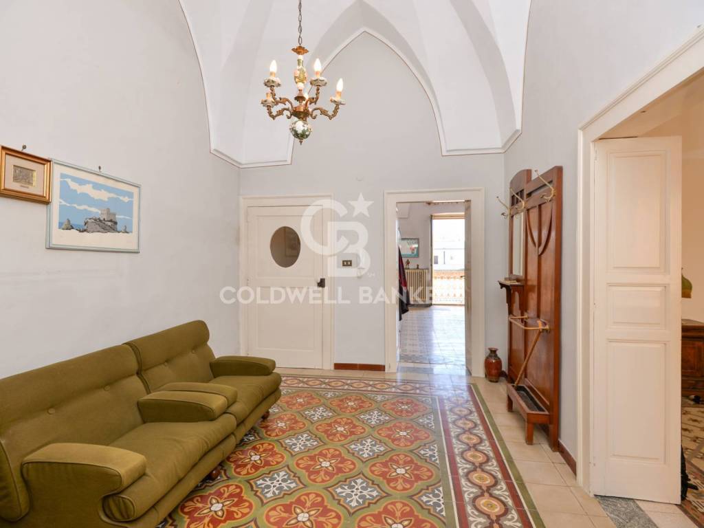 intera palazzina in vendita a Mesagne