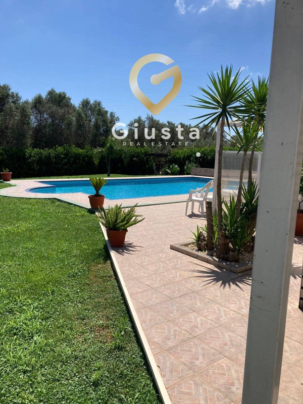 casa indipendente in vendita a Mesagne