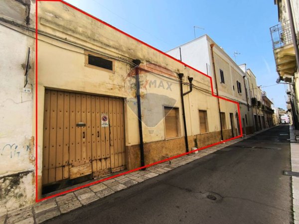 casa indipendente in vendita a Mesagne