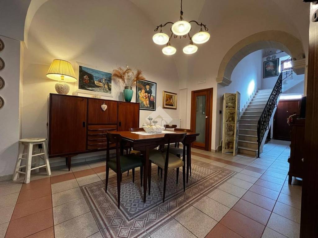 casa indipendente in vendita a Mesagne