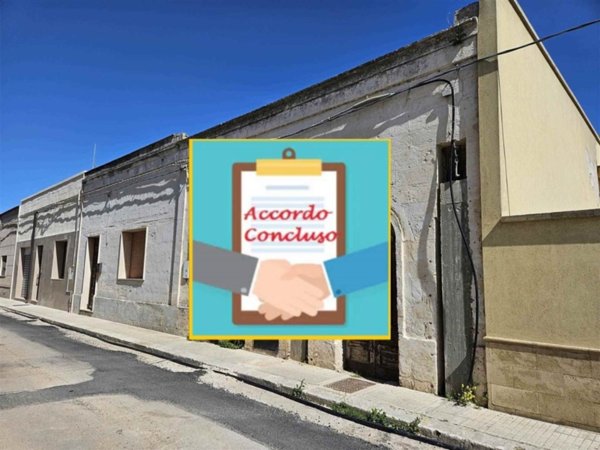 casa indipendente in vendita a Mesagne