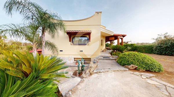 casa indipendente in vendita a Mesagne