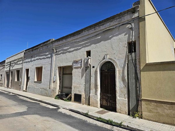 casa indipendente in vendita a Mesagne