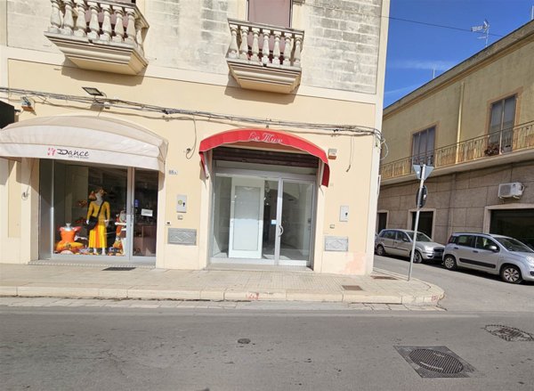 negozio in vendita a Mesagne