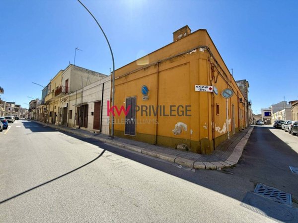 casa indipendente in vendita a Mesagne