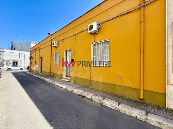 casa indipendente in vendita a Mesagne