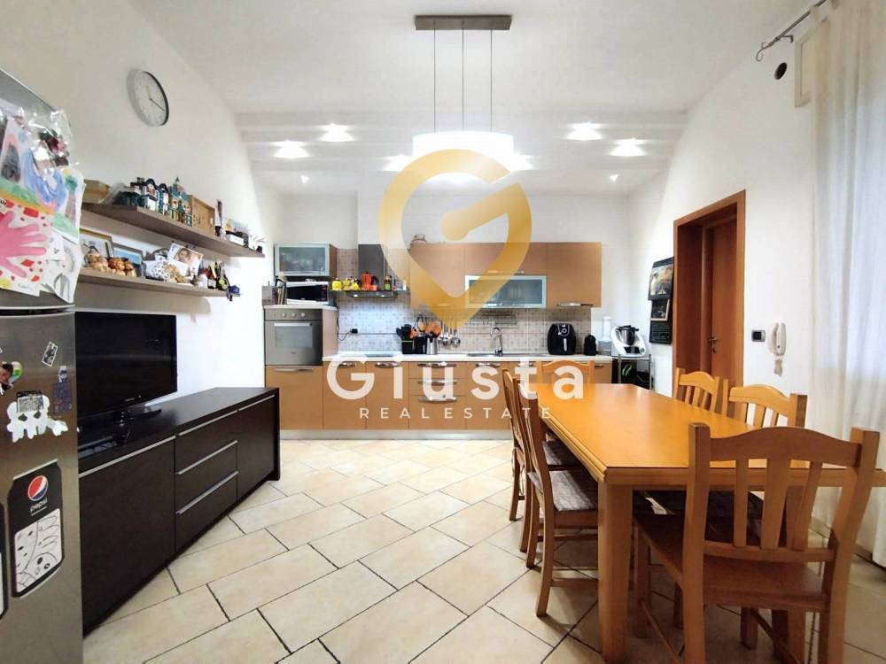 casa indipendente in vendita a Mesagne