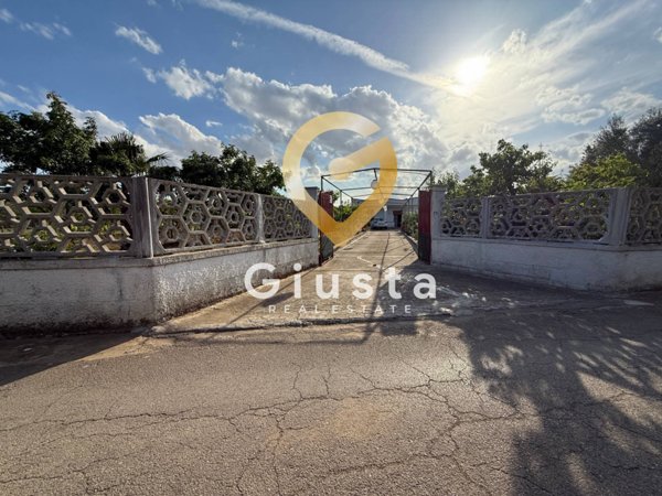 casa indipendente in vendita a Mesagne