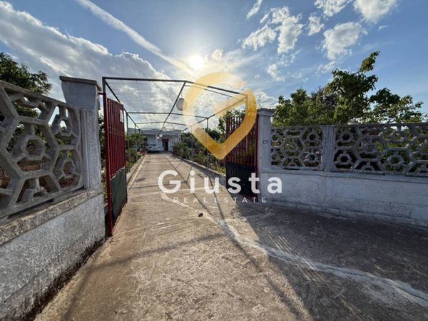 casa indipendente in vendita a Mesagne