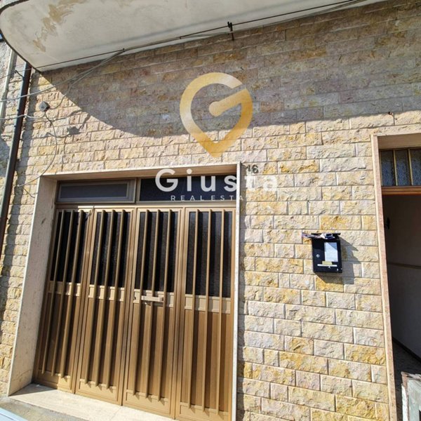 casa indipendente in vendita a Mesagne