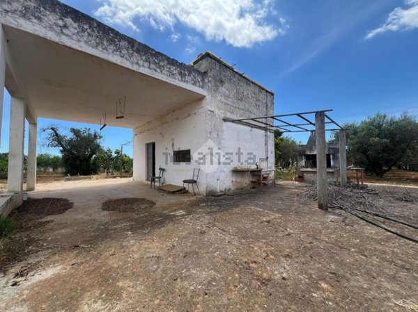casa indipendente in vendita a Mesagne