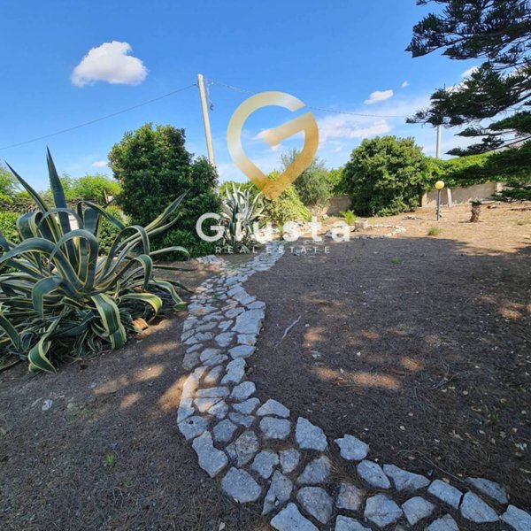 casa indipendente in vendita a Mesagne