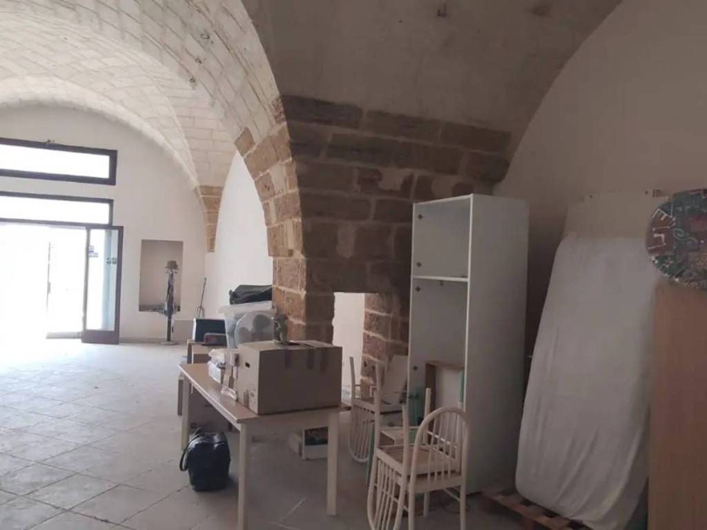 negozio in vendita a Mesagne