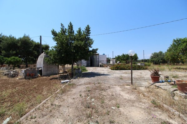 casa indipendente in vendita a Mesagne