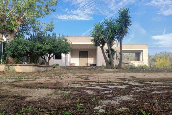 casa indipendente in vendita a Mesagne