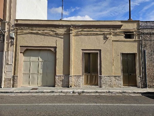 casa indipendente in vendita a Mesagne