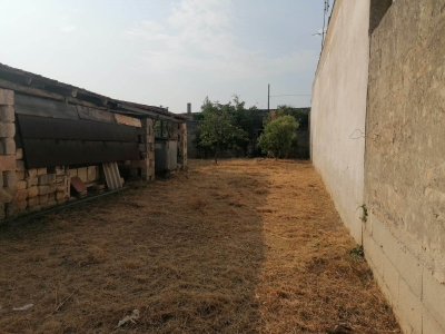 locale di sgombero in vendita a Mesagne