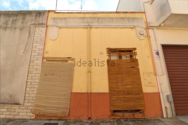 casa indipendente in vendita a Mesagne