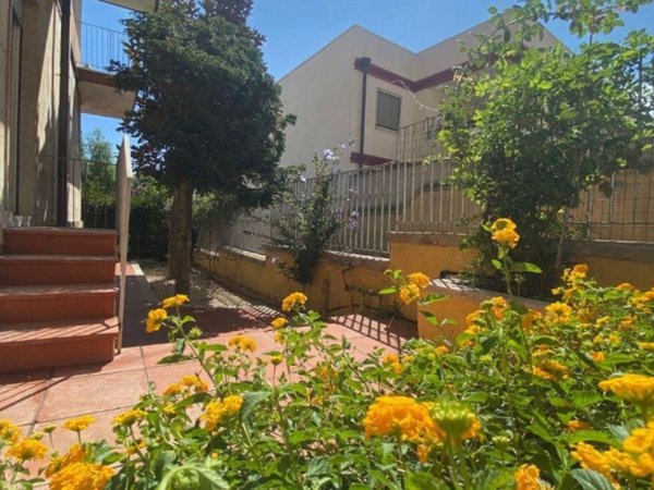 casa indipendente in vendita a Mesagne