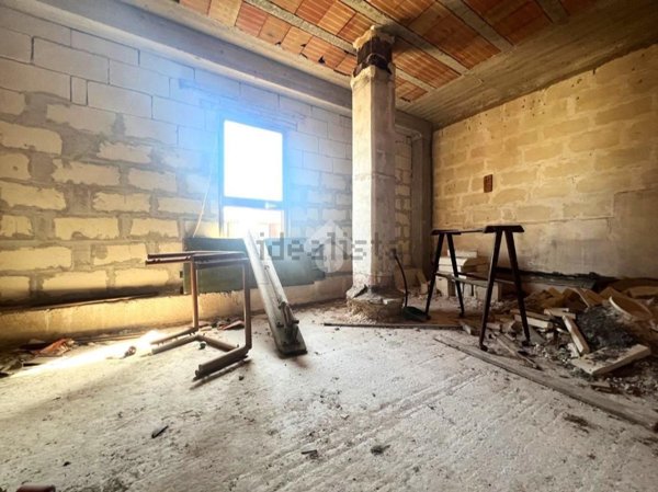 casa indipendente in vendita a Mesagne